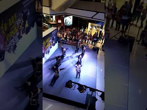 Cover dance เซ็นทรันนครราชสีมา ทีมเก่งดูมุมนี้จะเห็นทีเด็ดมาก