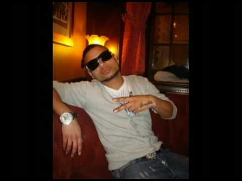 Wizzy Wow feat. London Ivy - Stoned in saturn(prod. by wizzy wow and stickmatick)