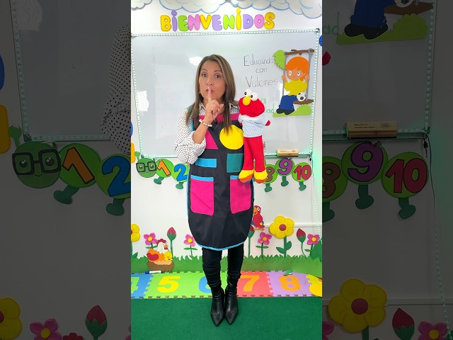 Vídeo relacionado con LOMTRATS Marionetas de Mano de Animales con Boca Abierta móvil para niños, Lobo, león, etc Contar Historias, enseñar, Preescolar, Regalos de cumpleaños