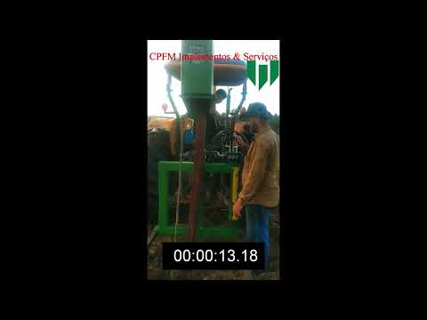 Batestaca trabalhando em terreno Macio