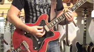 Video thumbnail for 1962 Epiphone Professional 00510 by frettedamericana
