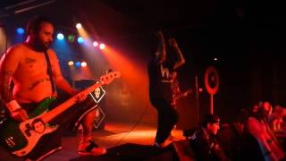 New Found Glory - &quot;Ready And Willing&quot; - Live