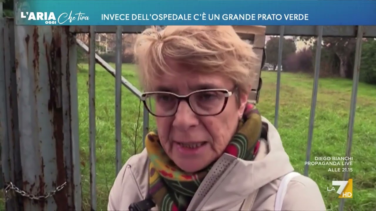 Invece dell'ospedale c'è un grande prato verde