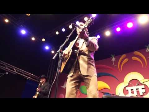 Tong Tong Fair 2016. James Intveld - Cryin' Over You 2016-05-28-21:1402