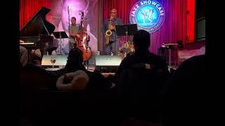 Pharez Whitted Quintet live in Chicago at the Jazz Showcase 1/13/23 - Ed Bayard tenor solo