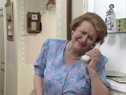 Keeping Up Appearances -  A Celebrity for the Barbecue - S04 E03 Part 02