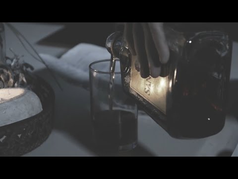 Julia Beurskens | Noeëts mièr (Officiële Videoclip)