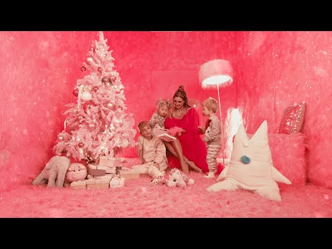 Sasha Holiday - Новогодняя песня (Премьера клипа, 2021)
