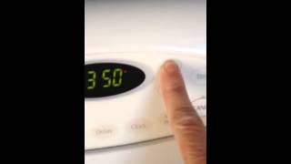 How to turn on and off  Maytag Oven and set temperarture.