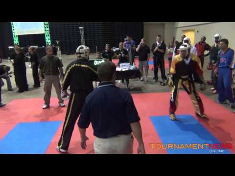 Pablo Moreno vs Kevin Walker at Gator Nationals 2013
