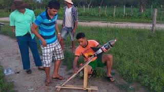 Teste de foguete
