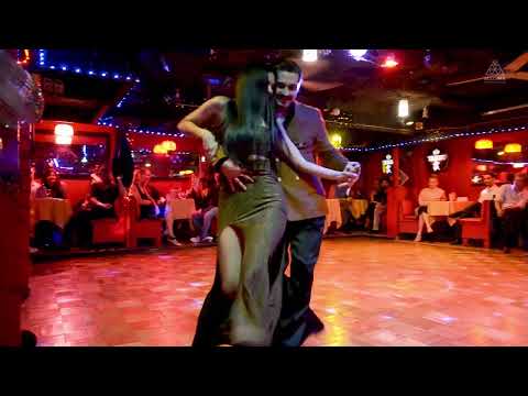 Los Vino · (Otros Aires) Anita Ponce & Francisco Castro- Chile