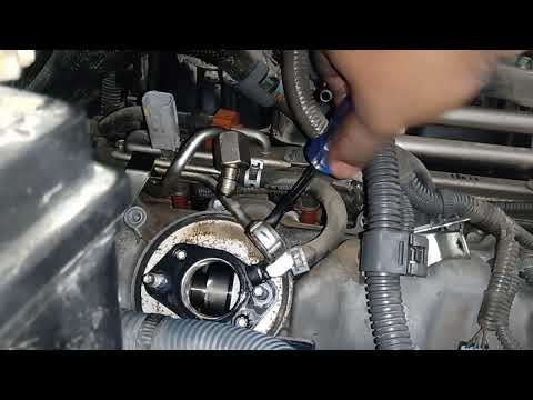 High pressure fuel pump remove and new to seal install (lexus 460L)