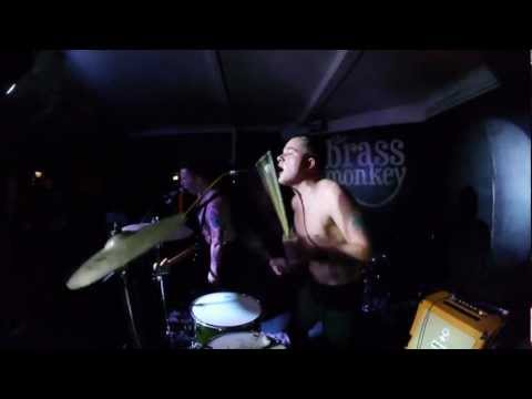 Slaves - Girl Fight. (Live in Hastings) HD