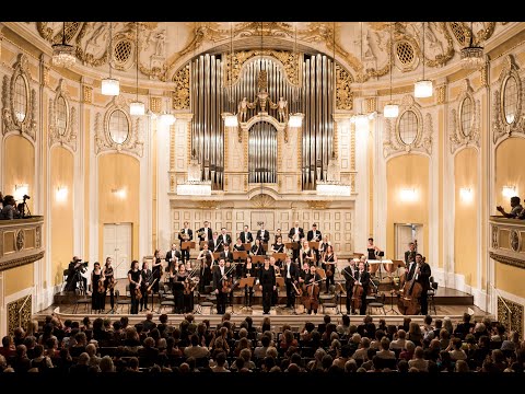 W. A. MOZART · Requiem, d-Moll, KV 626 · Philharmonie Salzburg · Elisabeth Fuchs