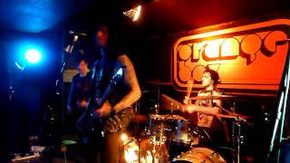 Glamour Of The Kill - Feeling Alive