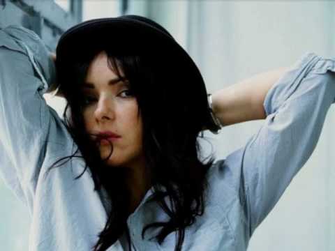 download lagu mp3 mp4 Niewzruszony, download lagu Niewzruszony gratis, unduh video klip Niewzruszony