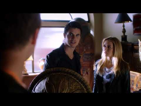 Kiss scene of Alexa PenaVega and Robbie Amell- The Hunters 2013 -Paxton Flynn & Dylan Savini