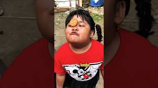 Download lagu Ketika Adek Ini Semangat Lomba Makan Biskuit di Wajah mp3