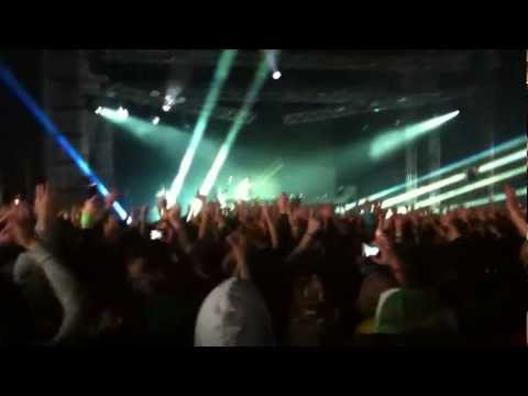 Gareth Emery - Sanctuary ft. Lucy Saunders LIVE AT CREAMFIELDS 2011