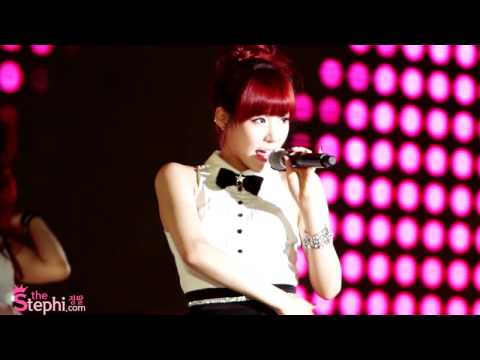 120628 SNSD Tiffany cute moment HD