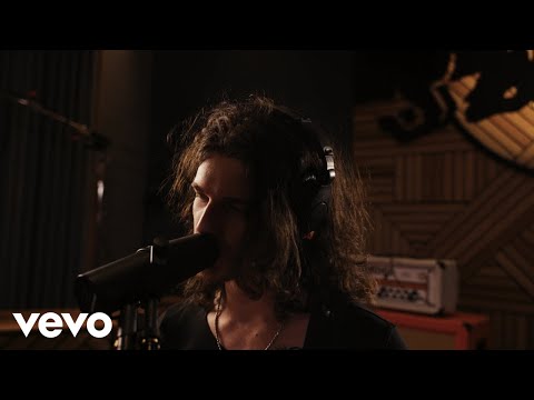 Return to Dust - Belly Up (Live at Red Bull Studios)