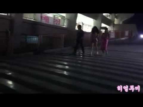 [FANCAM] Yuri & Taeyeon after GTB Big Concert (111008)