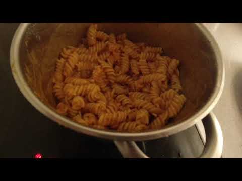 MongoTV_12487 - Mongo Madskole - Del 2 - TOMATSUPPE Med PASTASKRUER og TAMARI