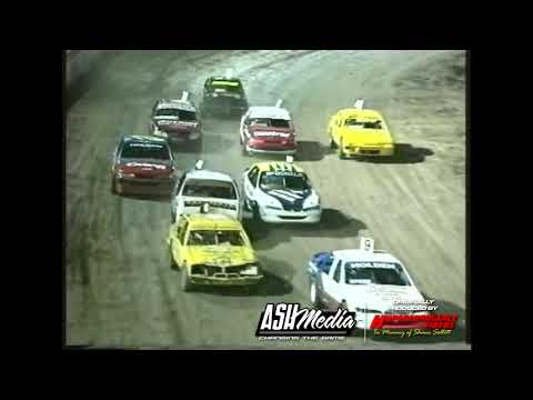 Thrills and Spills | 31st March 2002: Charlton Raceway - 2001/02 National Modified Production Title