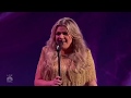 Kelly Clarkson - Whole Lotta Woman (Billboard Music Awards)