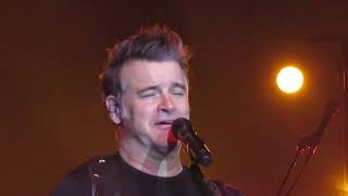 Roch Voisine - Concert Hélène 35 à Lille : La berceuse du petit diable