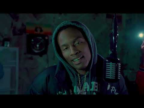 House Of LeaRoc Performance - Trappa ***WATCH ME SLAP***