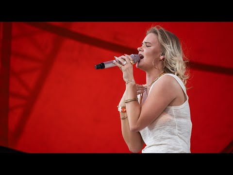 Annika - 'Så længe jeg er sexy' (Orange Stage)