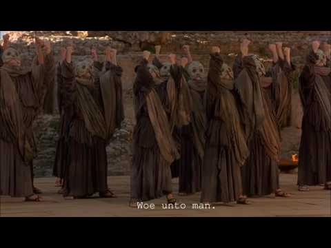 Η έναρξη της ταινίας Ακαταμάχητη Αφροδίτη [Mighty Aphrodite], σε σενάριο και σκηνοθεσία [[#Woody Allen [Γούντυ Άλλεν]#]] (1995). Ο σκηνοθέτης εισάγει έναν κλασσικό ελληνικό Χορό στο αρχαίο θέατρο της Ταορμίνας στη Σικελία, δημιουργώντας μια άμεση σύνδεση με την παράδοση της αττικής τραγωδίας. Η σκηνή αυτή αποτελεί μια υποδειγματική παρωδία των αρχαίων δραματικών συμβάσεων, καθώς ο Χορός, υπό την καθοδήγηση του κορυφαίου [[#F. Murray Abraham [Φ. Μάρεϊ Έιμπραχαμ]#]], υιοθετεί ένα εξαιρετικά σοβαρό και τελετουργικό ύφος για να σχολιάσει τις καθημερινές, νευρωτικές ανησυχίες ενός σύγχρονου Νεοϋορκέζου.