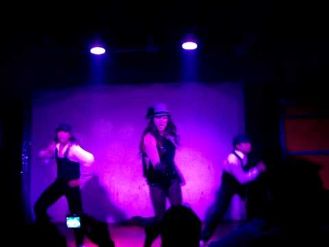 Priscilla Bullok - Britney Spears - I got that (boom boom) .MPG