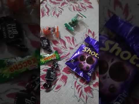 who is best do you like this #shorts #Lata Mangeskarsorts #chocolate comment fast you like this