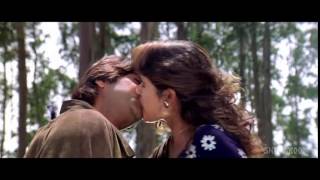 anjala zaveri kissing