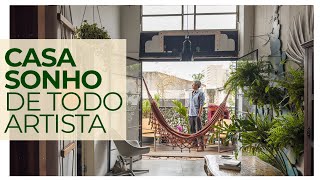 ESSA CASA É O SONHO DE TODO ARTISTA - ELE MORA EM UM LOFT INDUSTRIAL TIPO GALPÃO GIGANTE - INCRÍVEL! ESSA CASA É O SONHO DE TODO ARTISTA - ELE MORA EM UM LOFT INDUSTRIAL TIPO GALPÃO GIGANTE - INCRÍVEL!