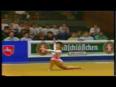 Eszter Ovary MesseCup1989Hannover/FX