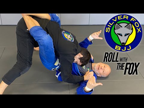 ESCAPING THE WORST POSITION IN BJJ / SELF DEFENSE 👊🦊 S:4-Ep:49 #ROLLwithTheFOX
