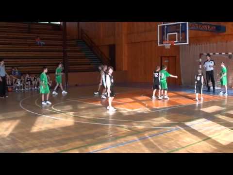 BK TOROLA Snakes Ostrava (28.9.2013) BK Bruntál - U12 BK Snakes Ostrava 18:88 a 14:100