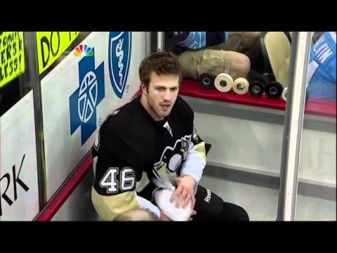 Joe Vitale vs Harry Zolnierczyk fight Philadelphia Flyers vs Pittsburgh Penguins 4/7/12 NHL hockey