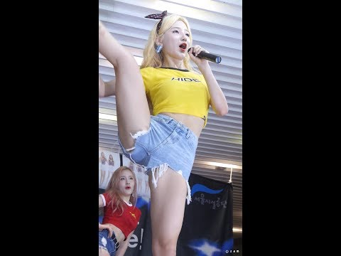 170720 아모르 Amor 수리 - 씨스타 Shake It (가상현실360VR공개음악방송 강남역) 직캠 fancam by zam