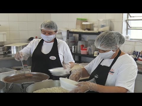 Merendas são entregues em marmitas para alunos de Santa Gertrudes