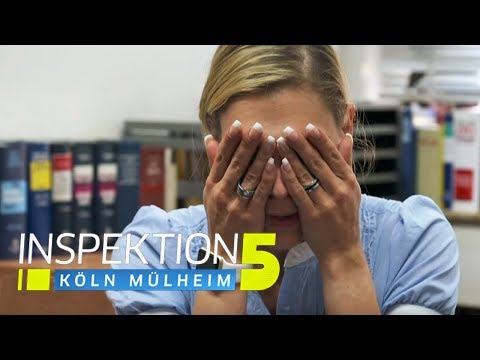 Mit Ruptur von Bändern und Meniskus des Knies Ferkel geschwollene Gelenke