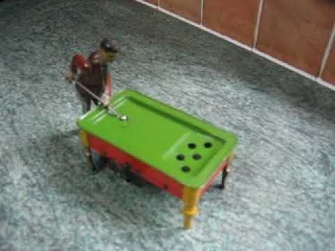 RARE TINPLATE WIND UP BILLIARD PLAYER SNOOKER TABLE GERMANY ANTIQUE TIN POOL TOY