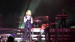 8/18/2016 -Reba McEntire Concert - Kentucky State Fair, Freedom Hall &quot;The Greatest Man I Never Knew&quot;