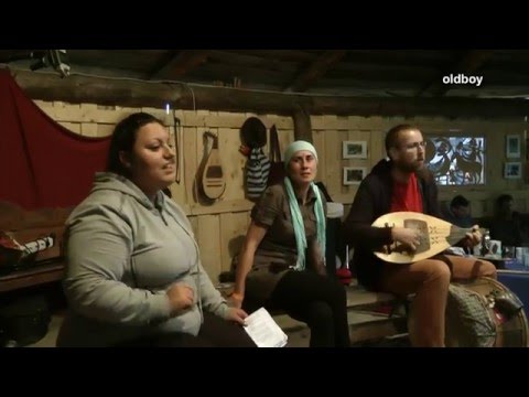 Tintér Gabriella moldvai éneket tanít - Serketánc tábor