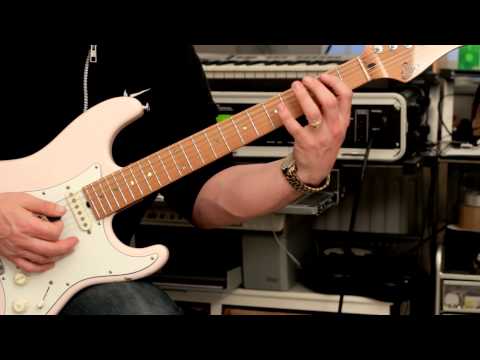 12) Rick's Quick but Slick Licks - The ascending pattern with arpeggio flurry at the end one