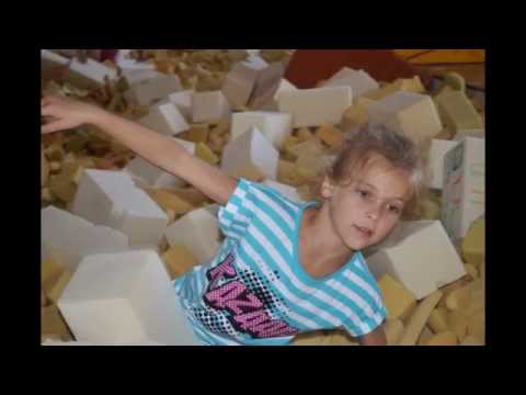 Gymnastika Juli O,Emilka ,Adélka,Juli B,Lenička a já : D